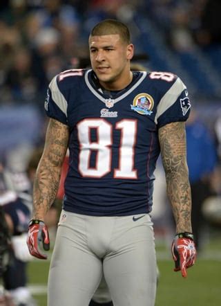 dick bulge|Aaron Hernandez : r/celebritybulge